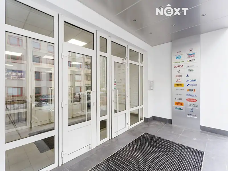 Pronájem kanceláře 38 m², Praha – náhled fotky 3