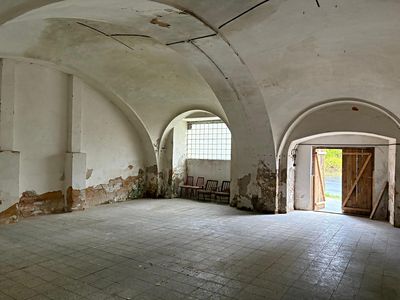 Pronájem obchodního prostoru 100 m²