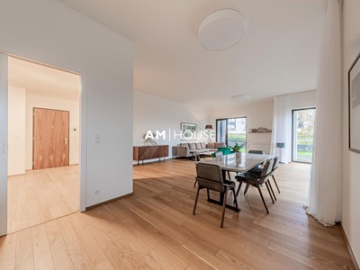 Pronájem bytu 5+kk 225 m² — photo 4