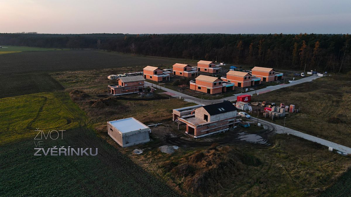 Prodej rodinného domu 182 m², pozemek 886 m², Zvěřínek – fotka 1 z 3