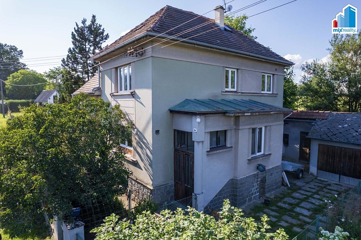 Prodej rodinného domu 150 m², pozemek 868 m² – fotografie 3