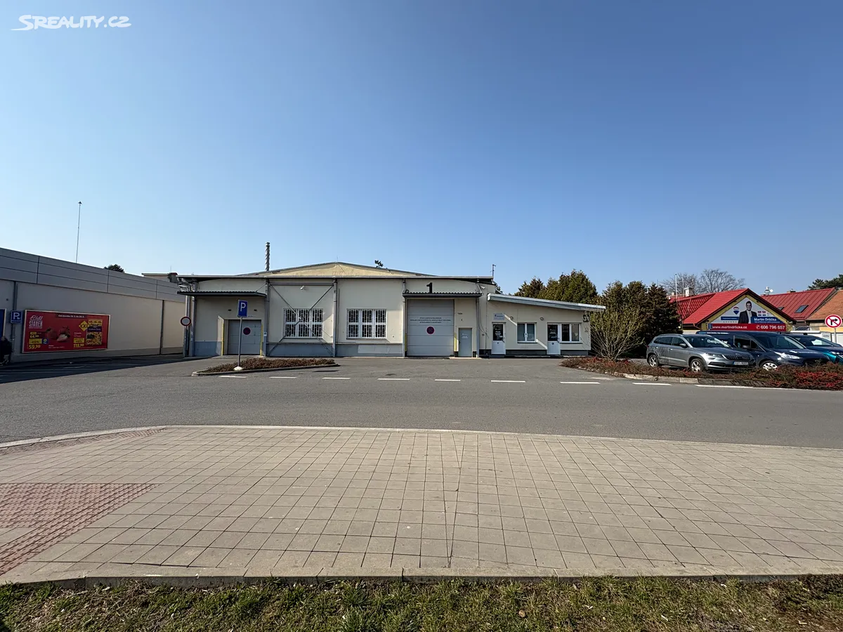Pronájem obchodního prostoru 634 m², Praha