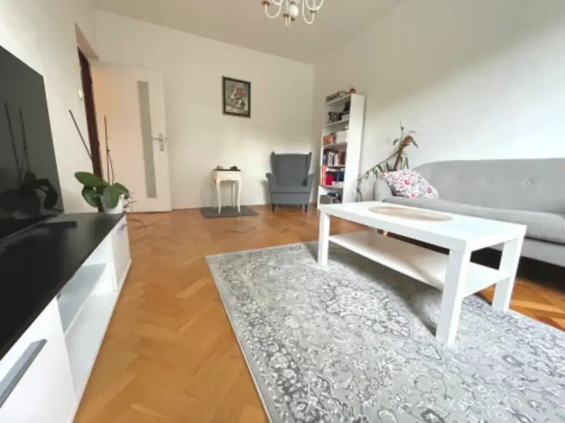 Prodej bytu 2+1 53 m², Praha – náhled fotky 1
