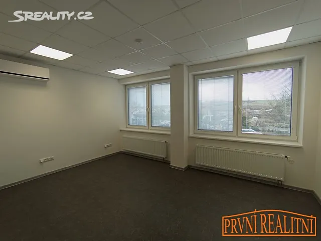 Pronájem kanceláře 23 m² – pohled 3