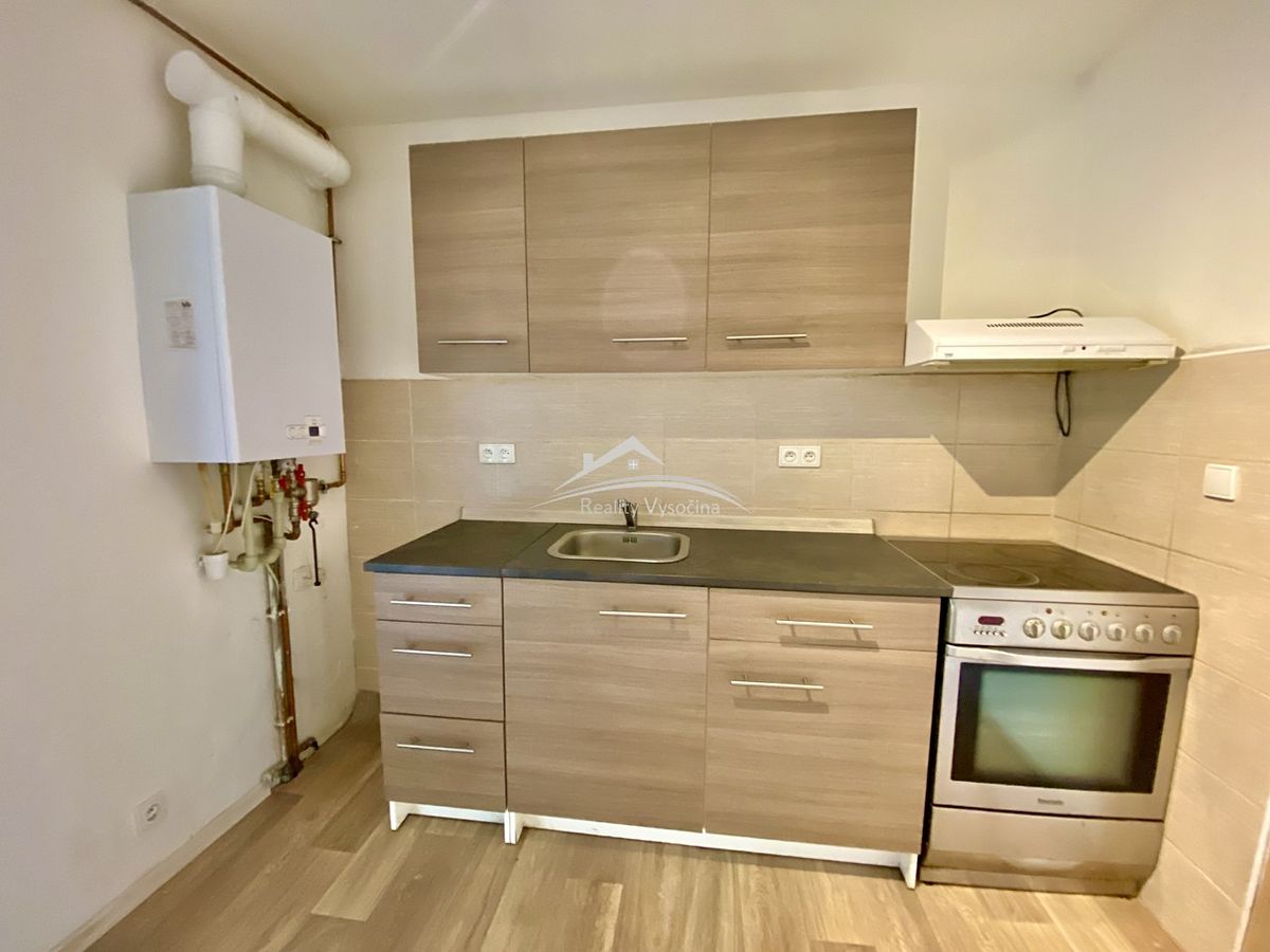 Prodej rodinného domu 140 m², pozemek 97 m² – fotografie 3