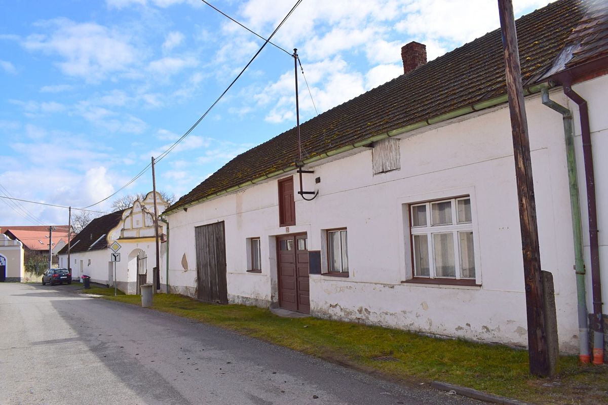Prodej rodinného domu 180 m², pozemek 374 m²