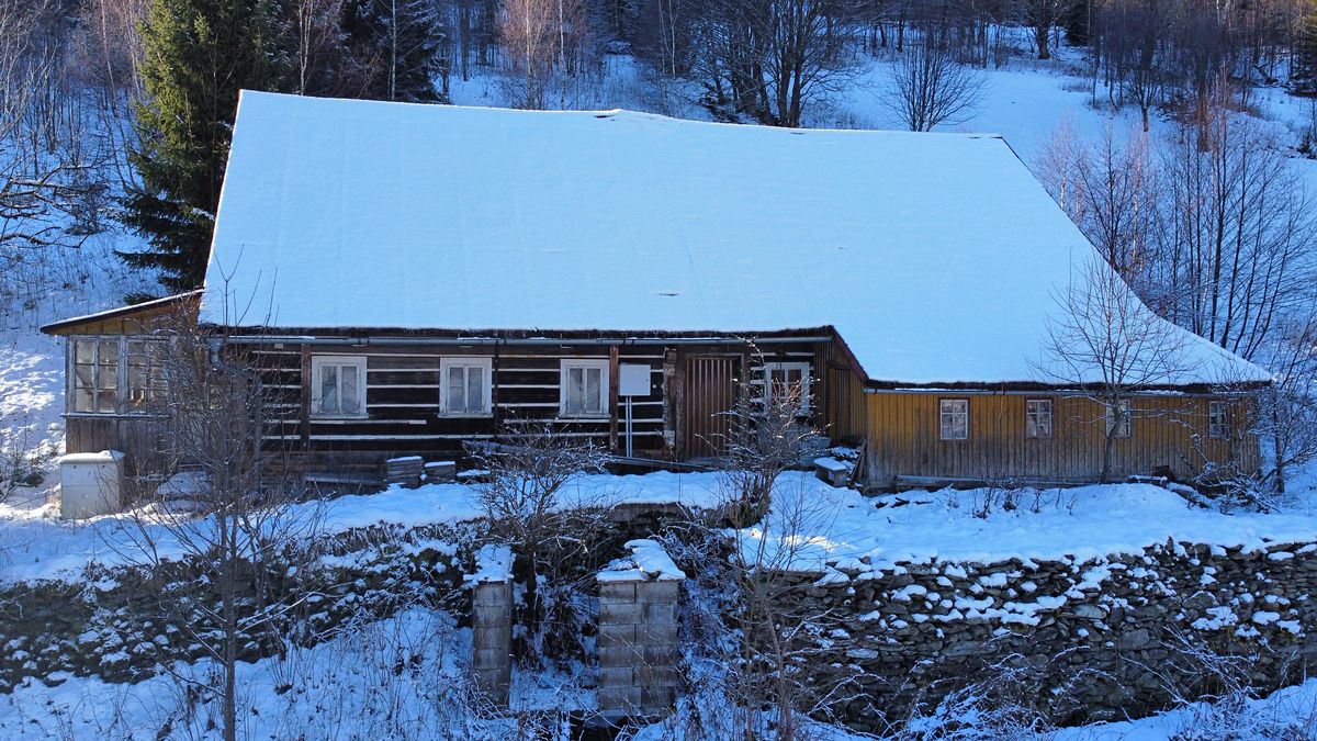 Prodej chalupy 200 m², pozemek 13025 m² – fotografie 3