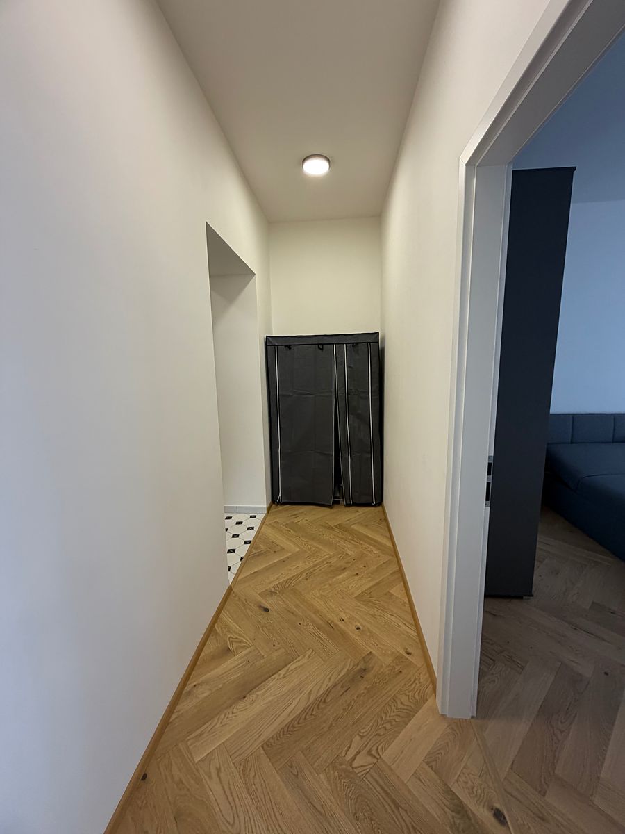 Pronájem bytu 2+kk 60 m² – fotografie 4