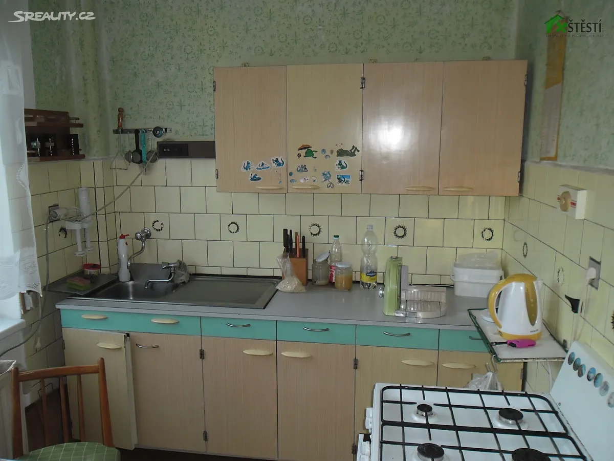 Prodej rodinného domu 190 m², pozemek 636 m² - Widok 4