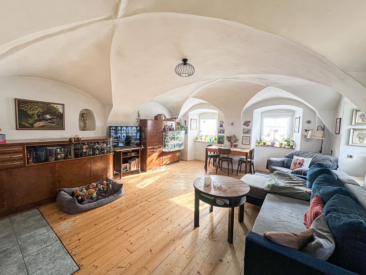 Prodej rodinného domu 160 m², pozemek 900 m² – fotografie 2
