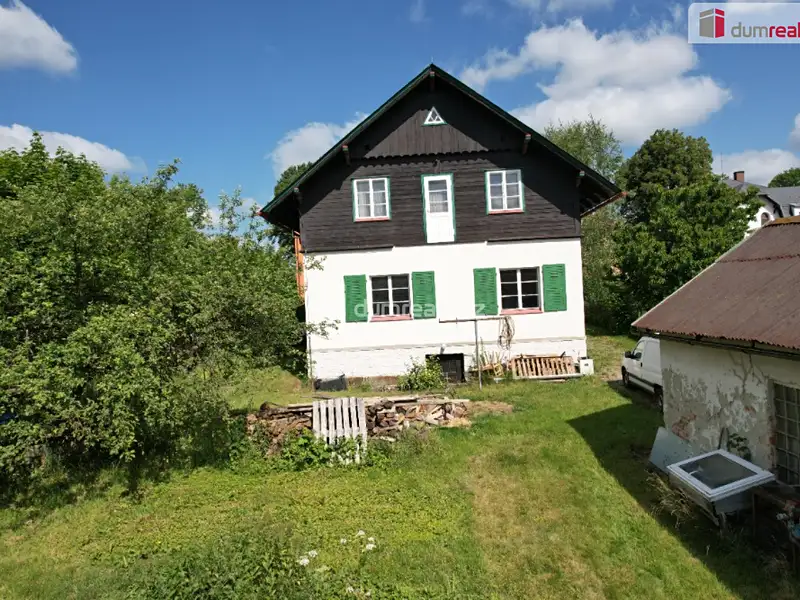 Prodej vily 180 m², pozemek 1230 m², Lipová – náhled fotky 1