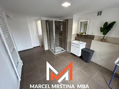 Pronájem bytu 1+kk 35 m²