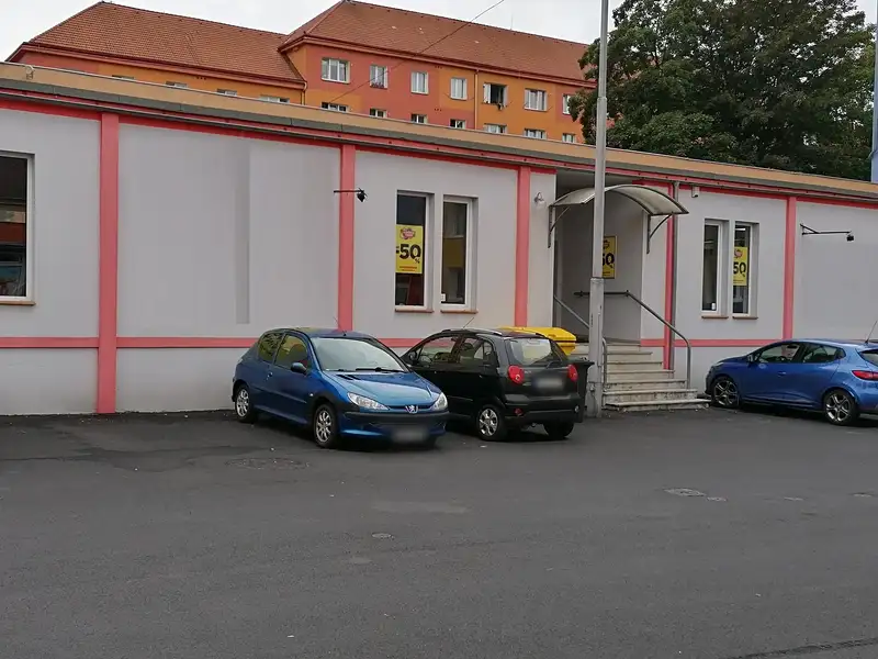 Prodej obchodního prostoru 840 m², Sokolov – náhled fotky 2