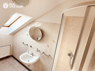 Pronájem kanceláře 120 m² — photo 4