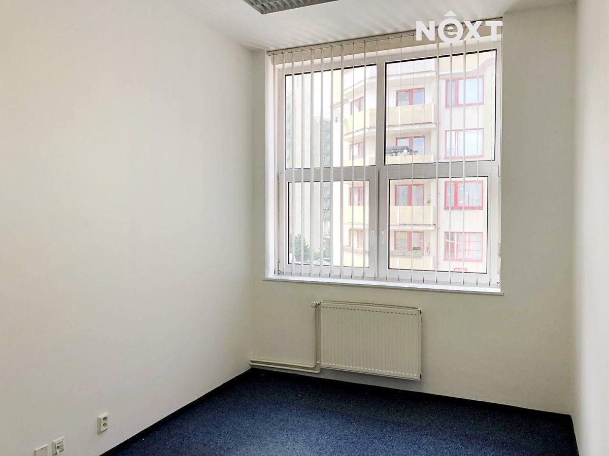 Pronájem kanceláře 17 m², Praha – fotka 1 z 3
