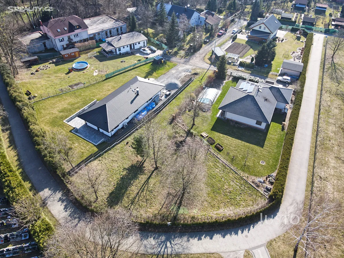 Prodej stavebního pozemku 1088 m² – další