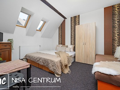 Prodej  rodinného domu 272 m², pozemek 976 m²