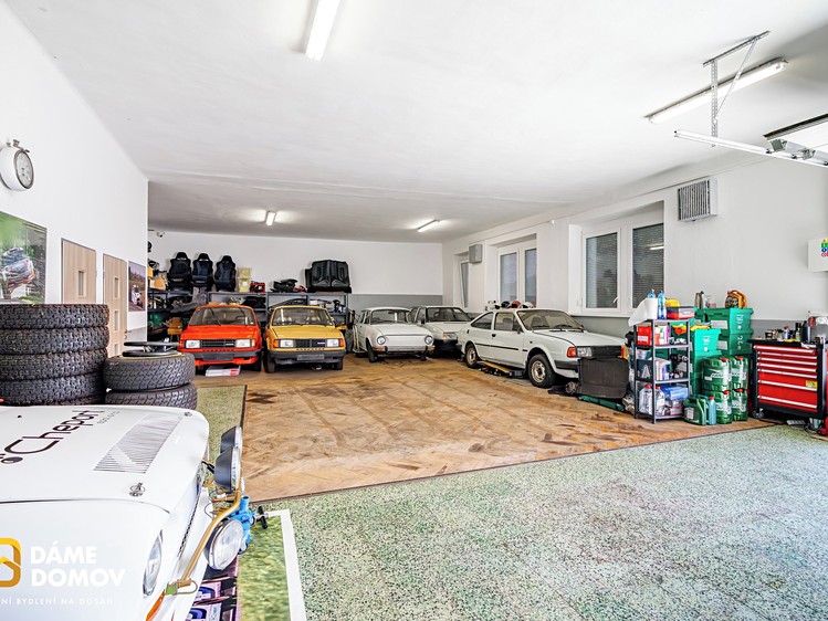 Gewerbefläche zum Kauf, 214 m² (1 von 26)