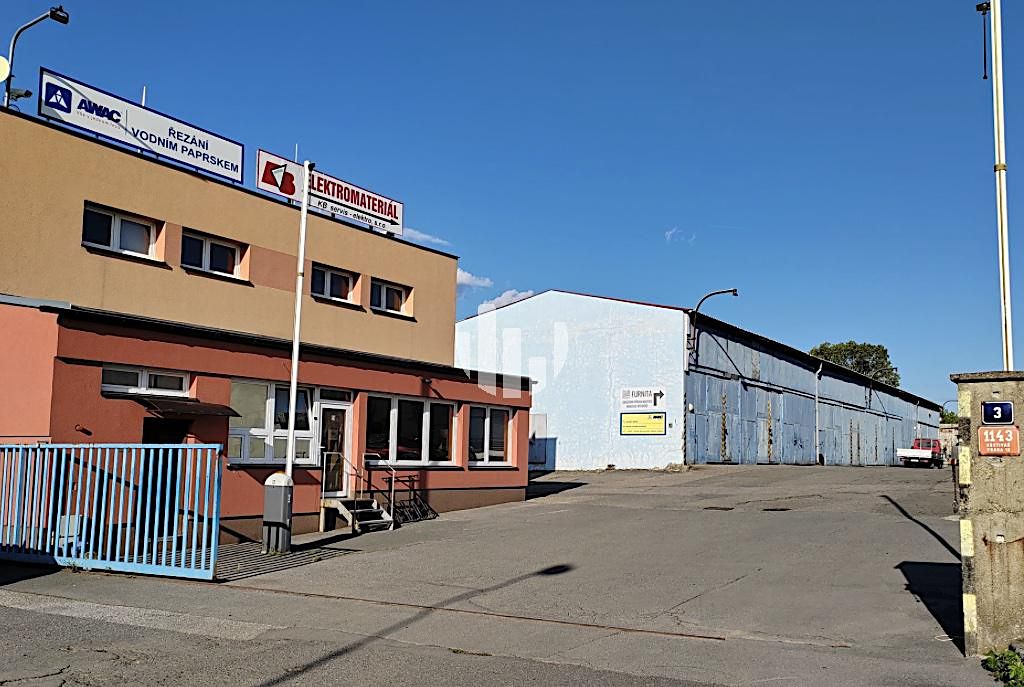 Pronájem kanceláře 199 m²
