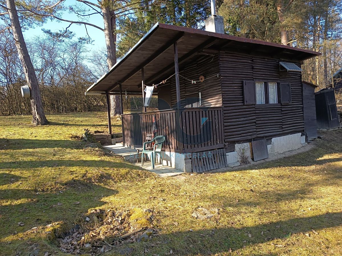 Prodej chaty 15 m², pozemek 15 m² – fotografie 2