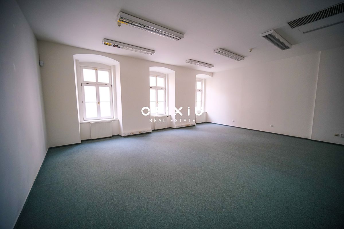 Pronájem kanceláře 86 m²