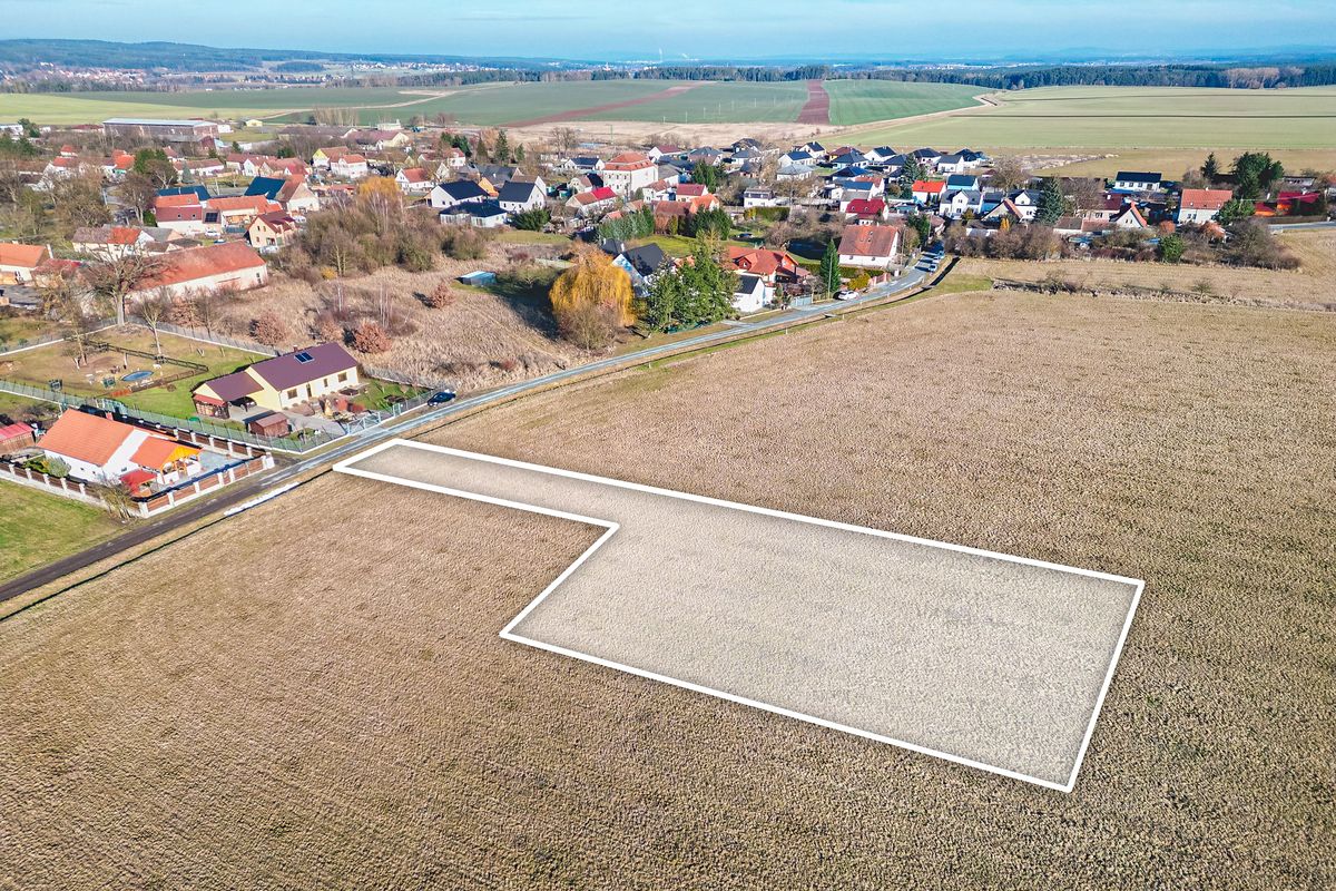Prodej stavebního pozemku 2121 m²