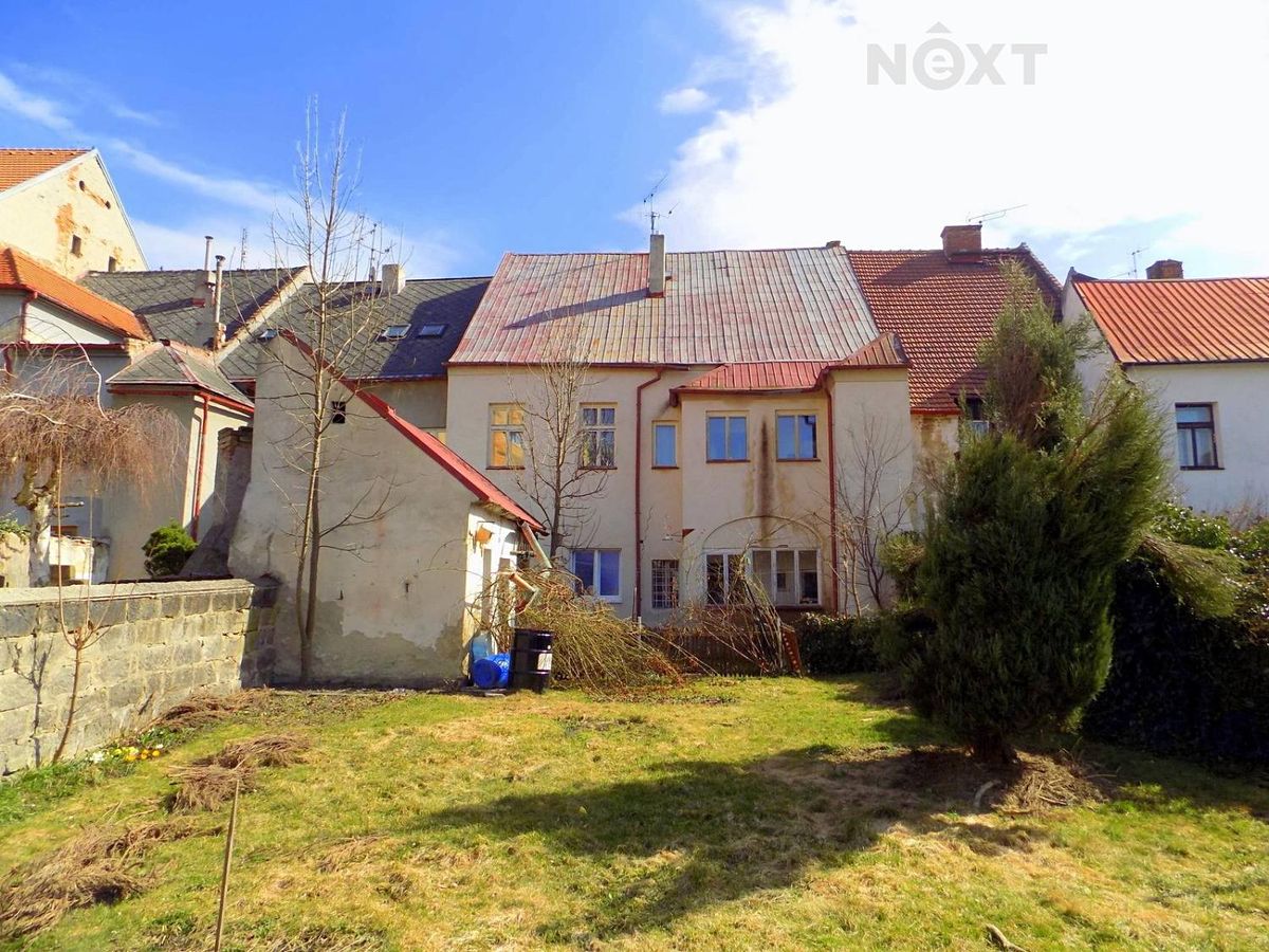 Prodej rodinného domu 206 m², pozemek 481 m² – fotografie 3