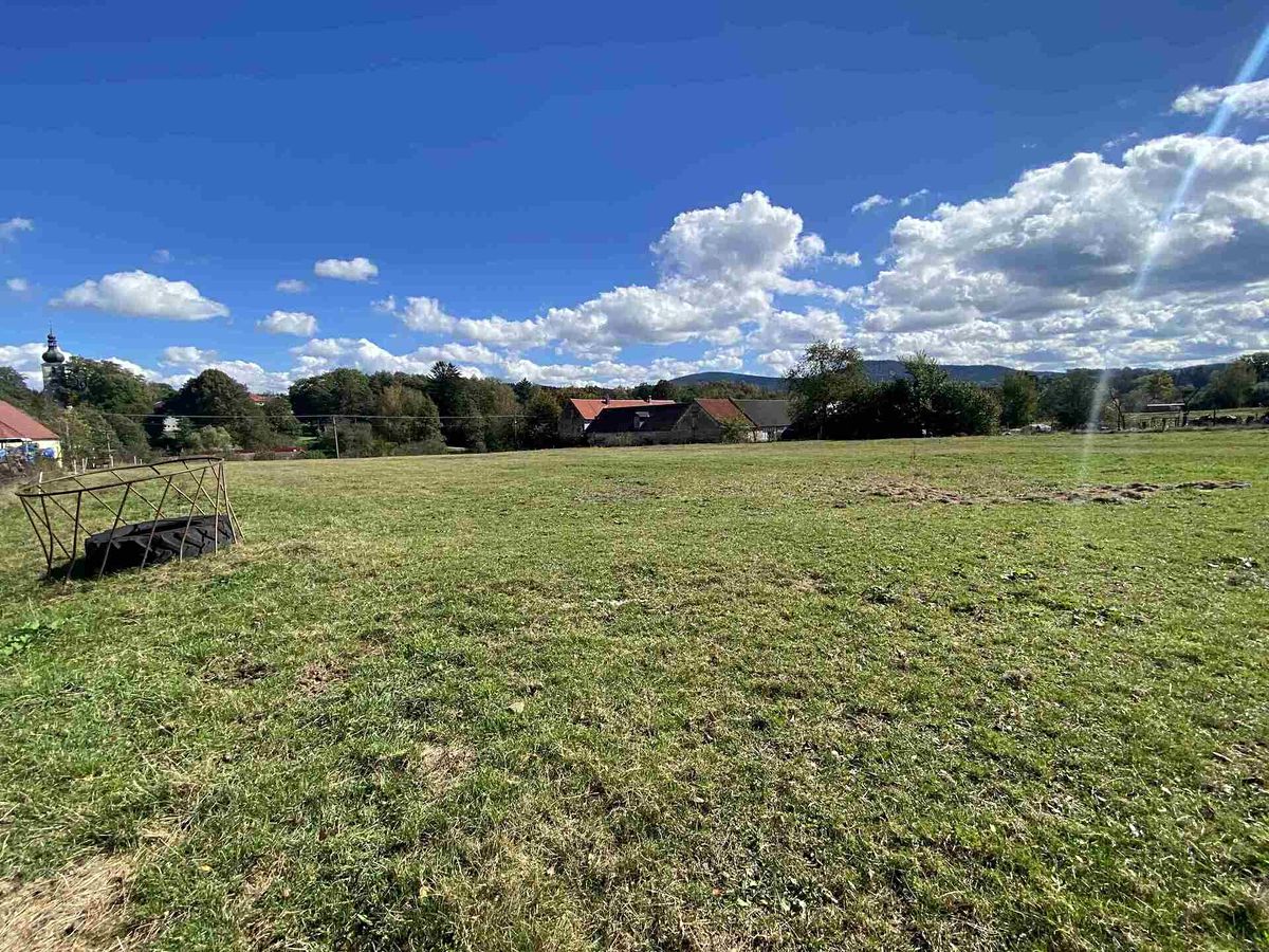 Prodej pozemku 6764 m²