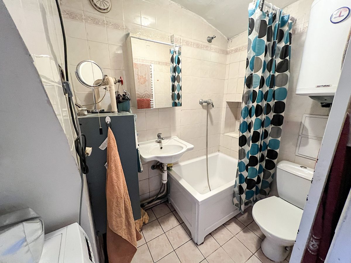 Prodej rodinného domu 160 m², pozemek 900 m² – fotografie 5