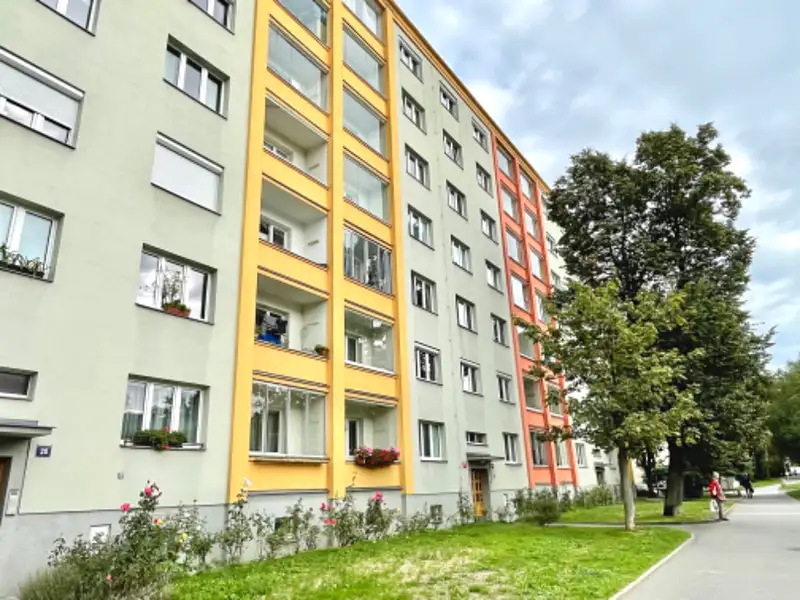 Prodej bytu 2+1 53 m², Praha – náhled fotky 2