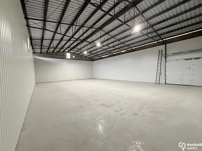 Pronájem skladového prostoru 359 m², Radslavice – náhled fotky 3