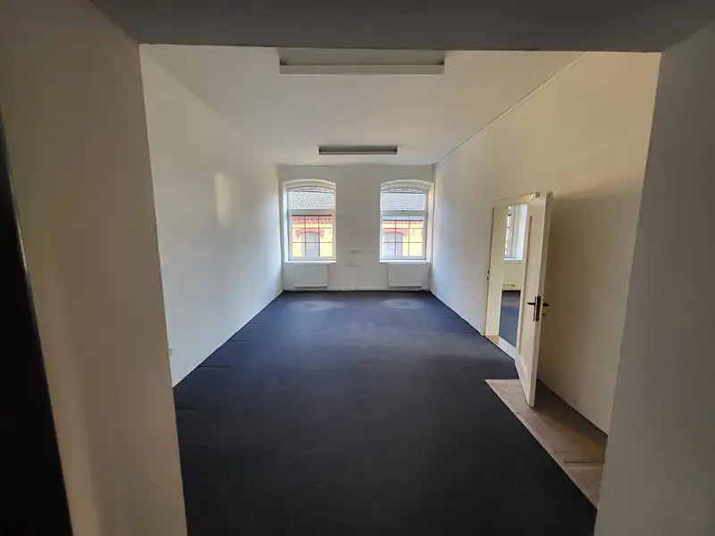 Pronájem kanceláře 350 m², Brno – náhled fotky 1