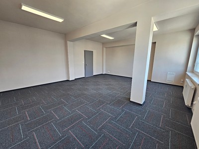 Комерційне приміщення в оренду, 40 м² (3 з 8)