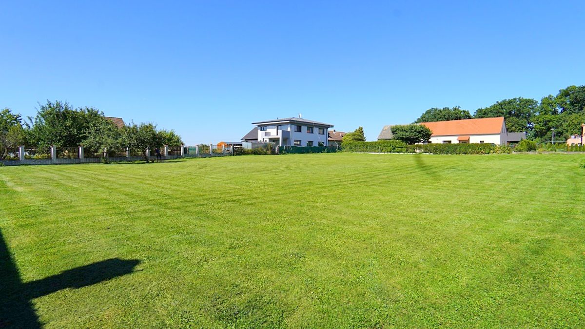 Prodej stavebního pozemku 2573 m², Libeř – fotka 1 z 3