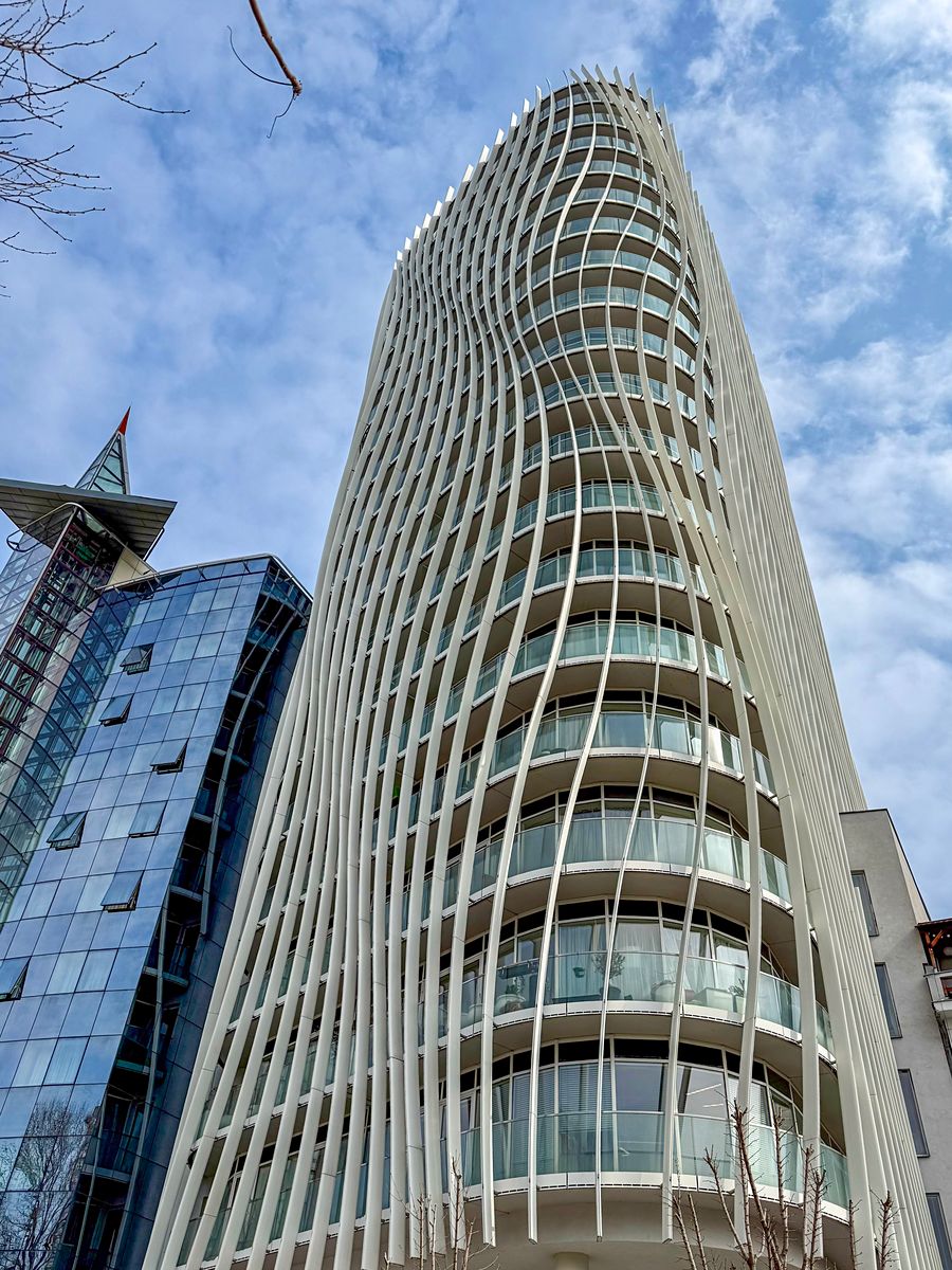 Pronájem bytu 3+kk 98 m² (Jednopodlažní)