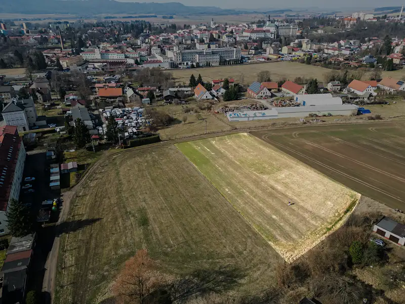 Prodej pozemku 4646 m², Broumov – náhled fotky 1