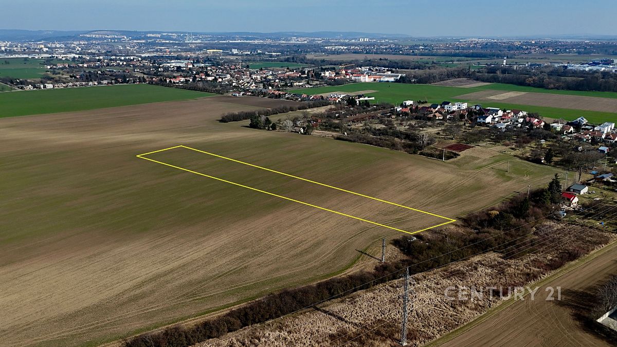 Prodej komerčního pozemku 9415 m²