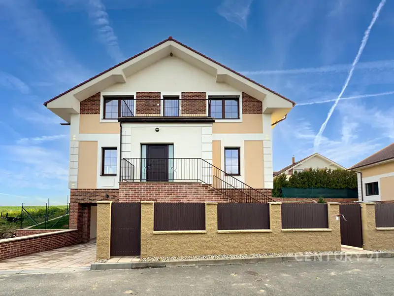 Prodej vily 300 m², pozemek 538 m², Makotřasy – náhled fotky 1