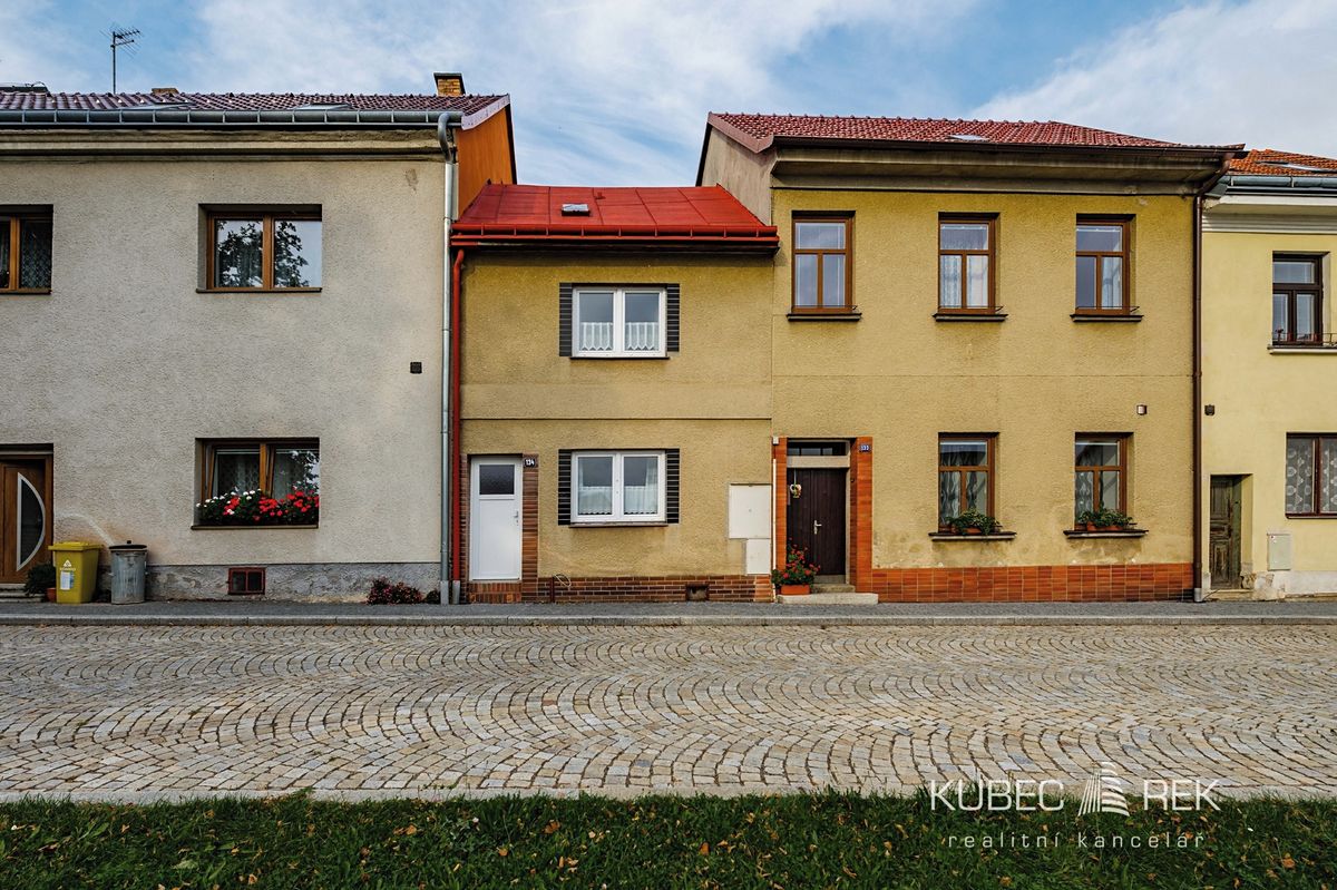 Prodej rodinného domu 80 m², pozemek 54 m²