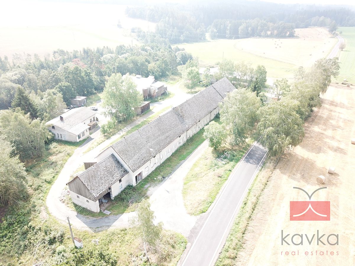 Pronájem skladového prostoru 1600 m² – fotografie 4