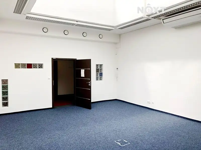 Pronájem kanceláře 26 m², Praha – náhled fotky 1