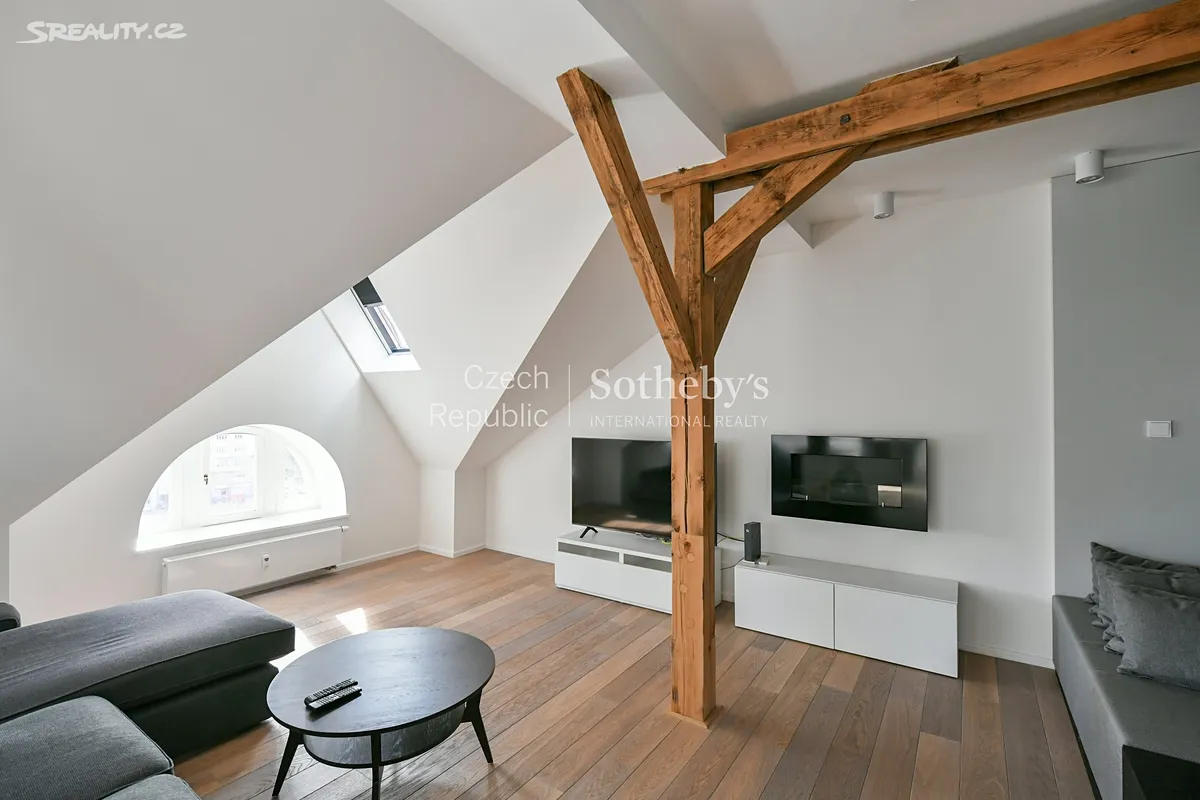 Pronájem bytu 3+kk 156 m² – pohled 6