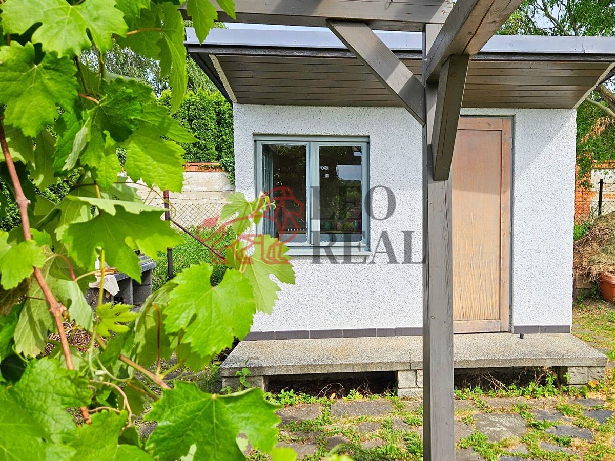 Prodej chaty 9 m², pozemek 300 m²