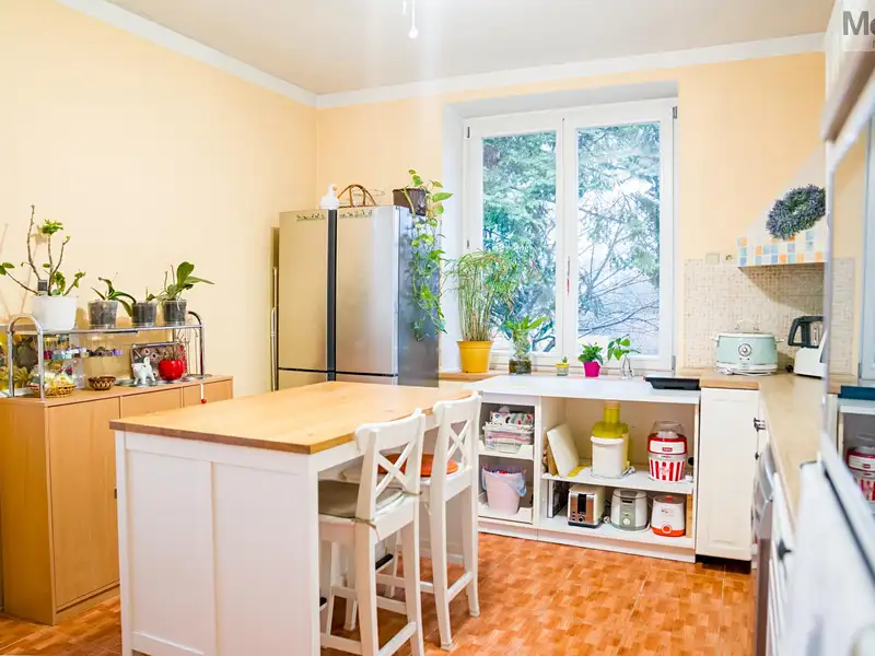 Prodej vícegeneračního domu 291 m², pozemek 2236 m², Dubí – náhled fotky 2
