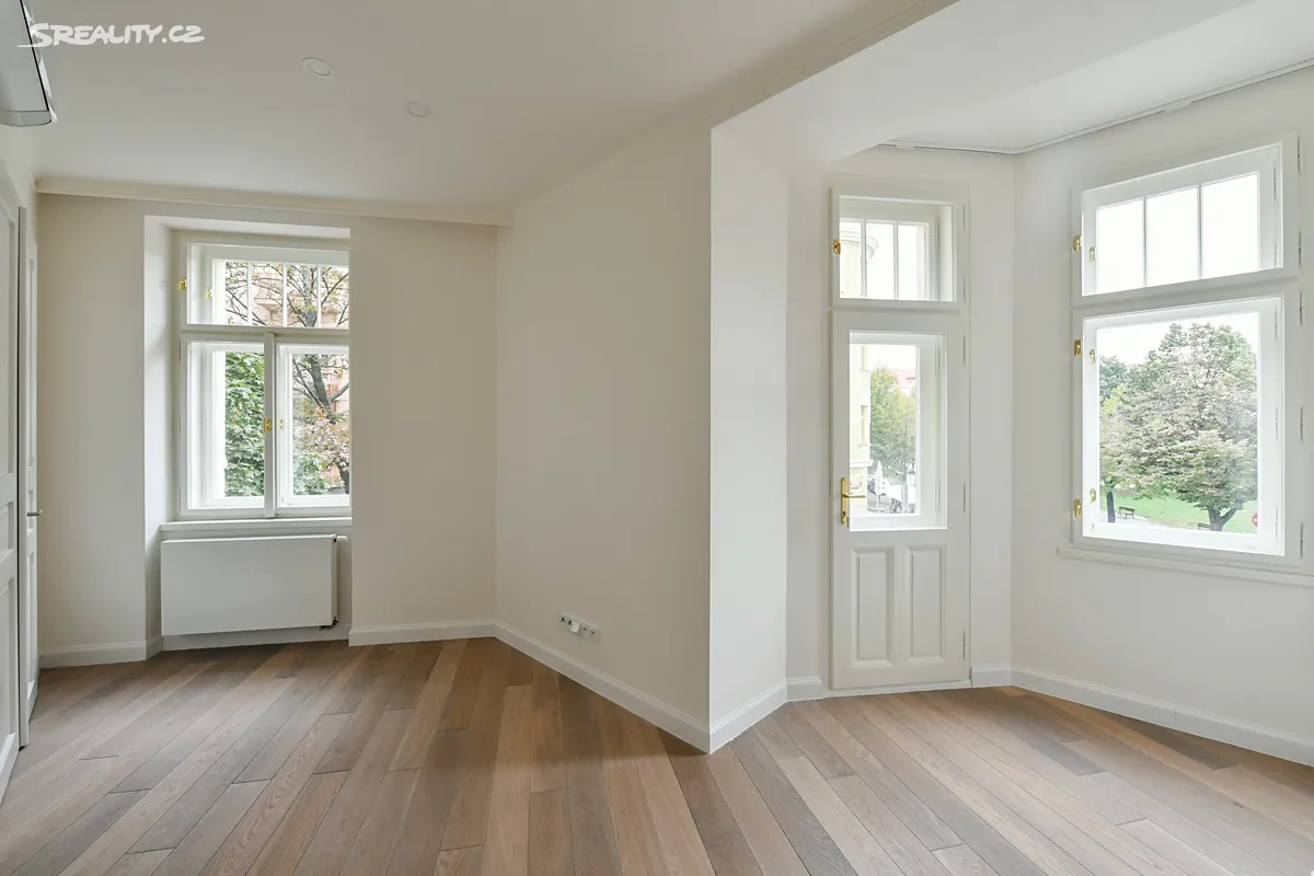 Pronájem bytu 4+kk 116 m² – pohled 4