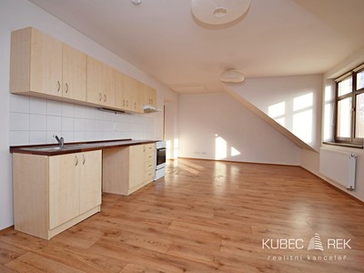 Pronájem bytu 3+kk 76 m²
