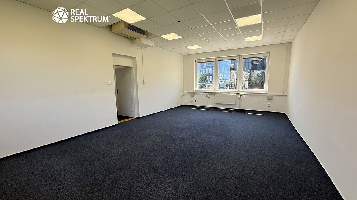 Pronájem kanceláře 110 m² – fotografie 2