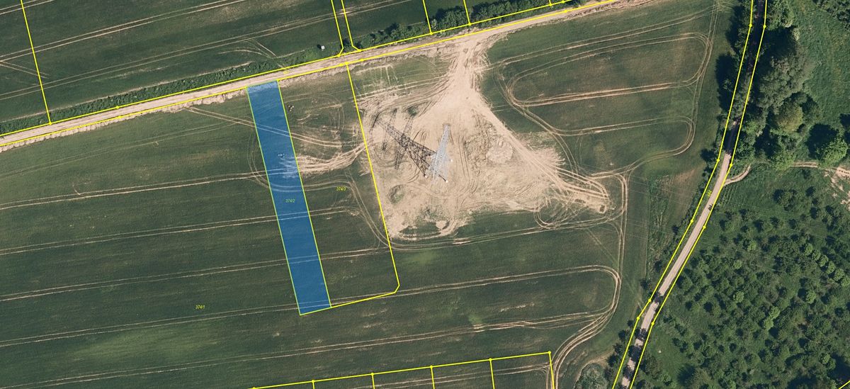 Prodej pole 1887 m²