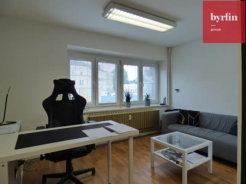 Pronájem kanceláře 225 m², Opava – náhled fotky 3