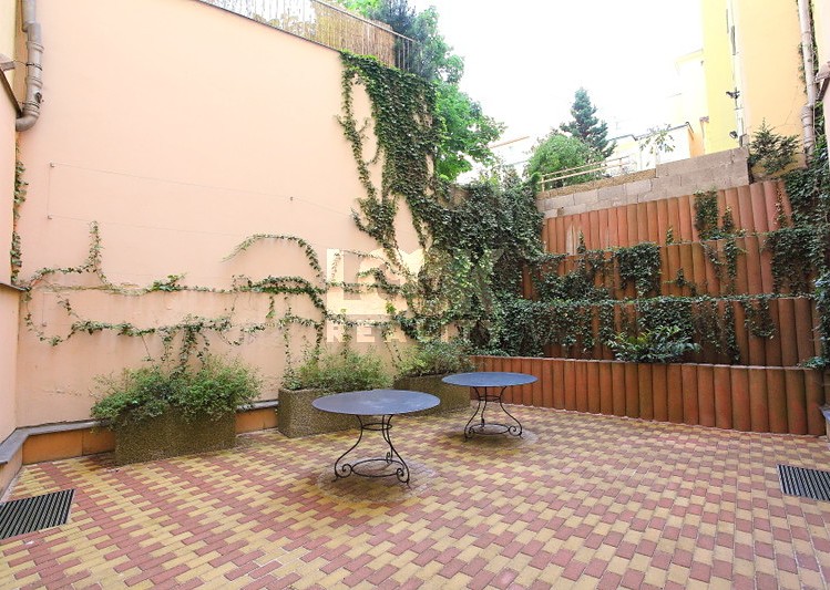 Квартира 1+kk в оренду, 33 м² (10 з 10)